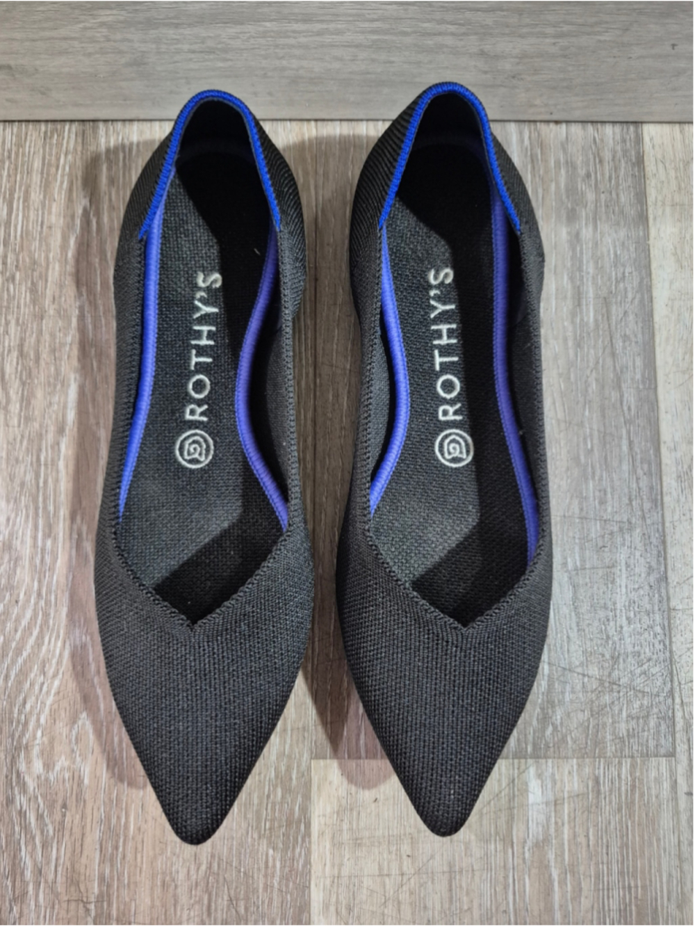 Women's Rothy's Pointed Toe Flats Size 8.5 Black and Blue